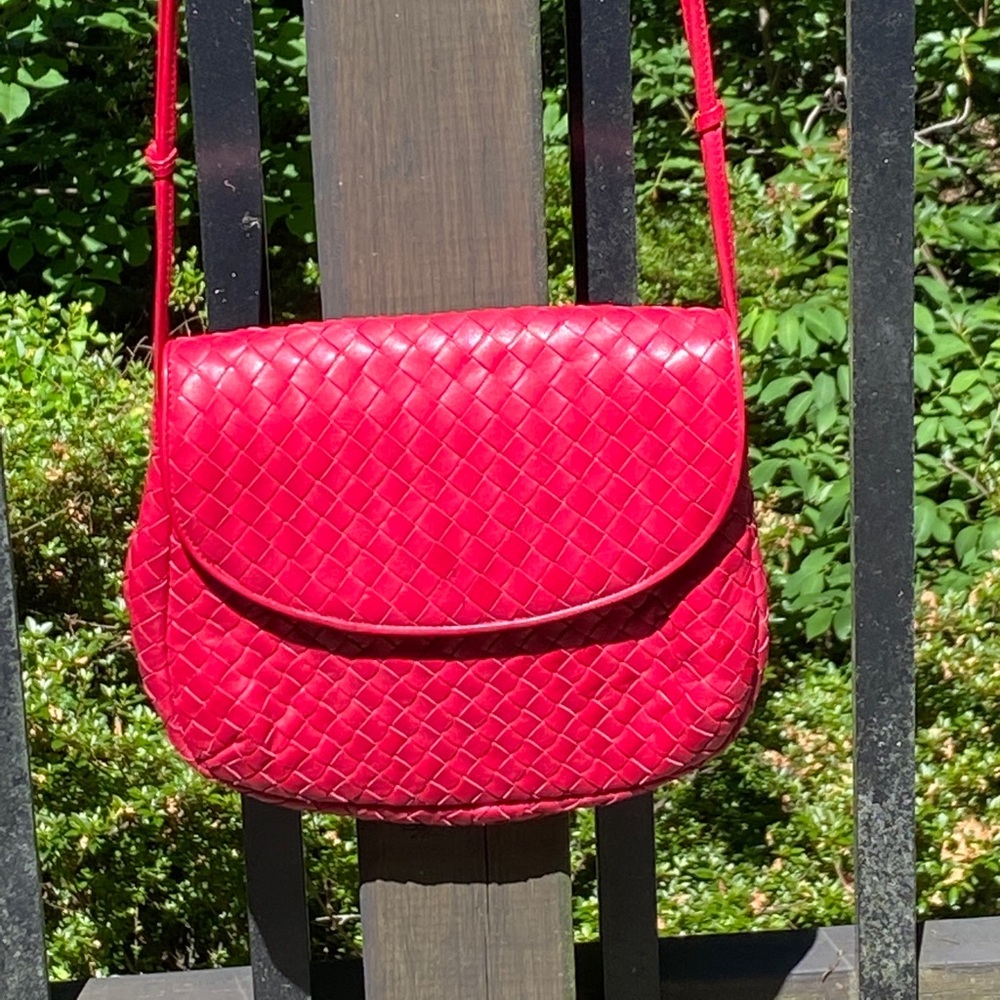 Vintage Bottega Veneta Shoulder Bag - Red